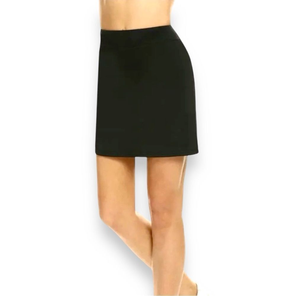 EKOUAER BLACK DOUBLE LAYERED SHORTS ACTIVEWEAR TENNIS GOLD SKORT NWT
